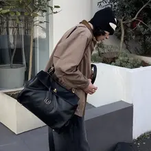 メッセンジャーバッグ 腋下バッグ ユニセックス 大容量 ヴィンテージ 韓流 斜め掛け ショルダー おしゃれ 通勤 オフィスカジュアル「YUEN」