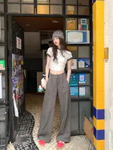 夏にぴったり！ストライププリントの短袖Tシャツとワイドパンツ（セットアップ対応）