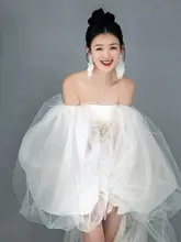 高級感あるフレンチスタイルの軽やかな婚約ドレス【胸あき・小柄用・軽やかなシフォン・少人数のウェディングに最適】