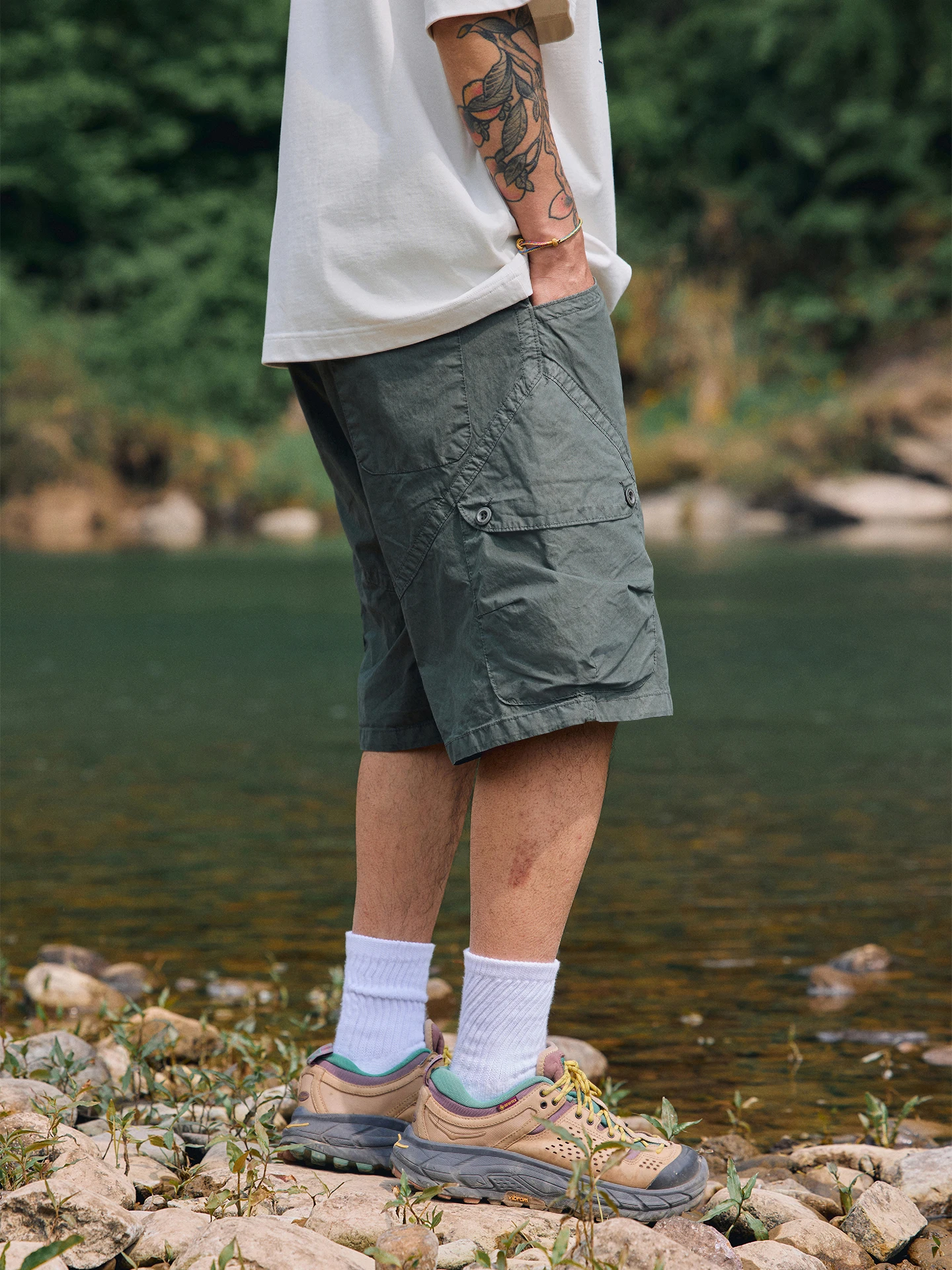 メンズショートパンツ 40代向け 膝上フィットデザインのアウトドアワークショーツ