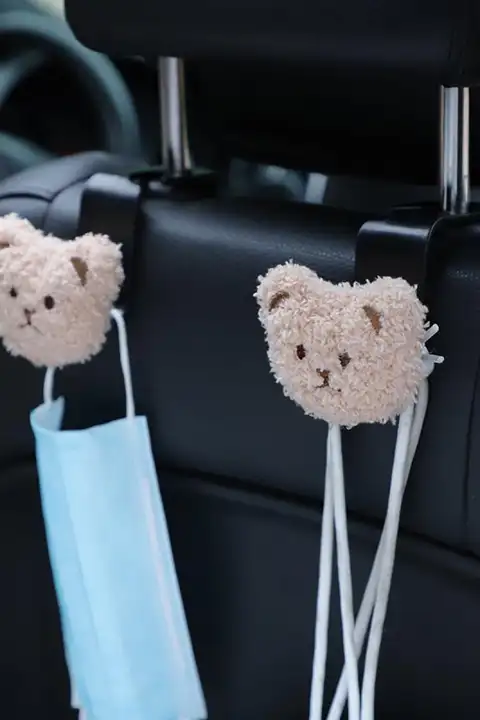 車用小さなフック【かわいいデザイン・座席背面用・多機能】