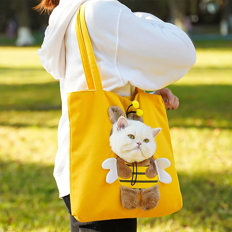 ペットバッグ 小型犬・猫向け ショルダーバッグ 顔出しデザインの実用性と使い分け
