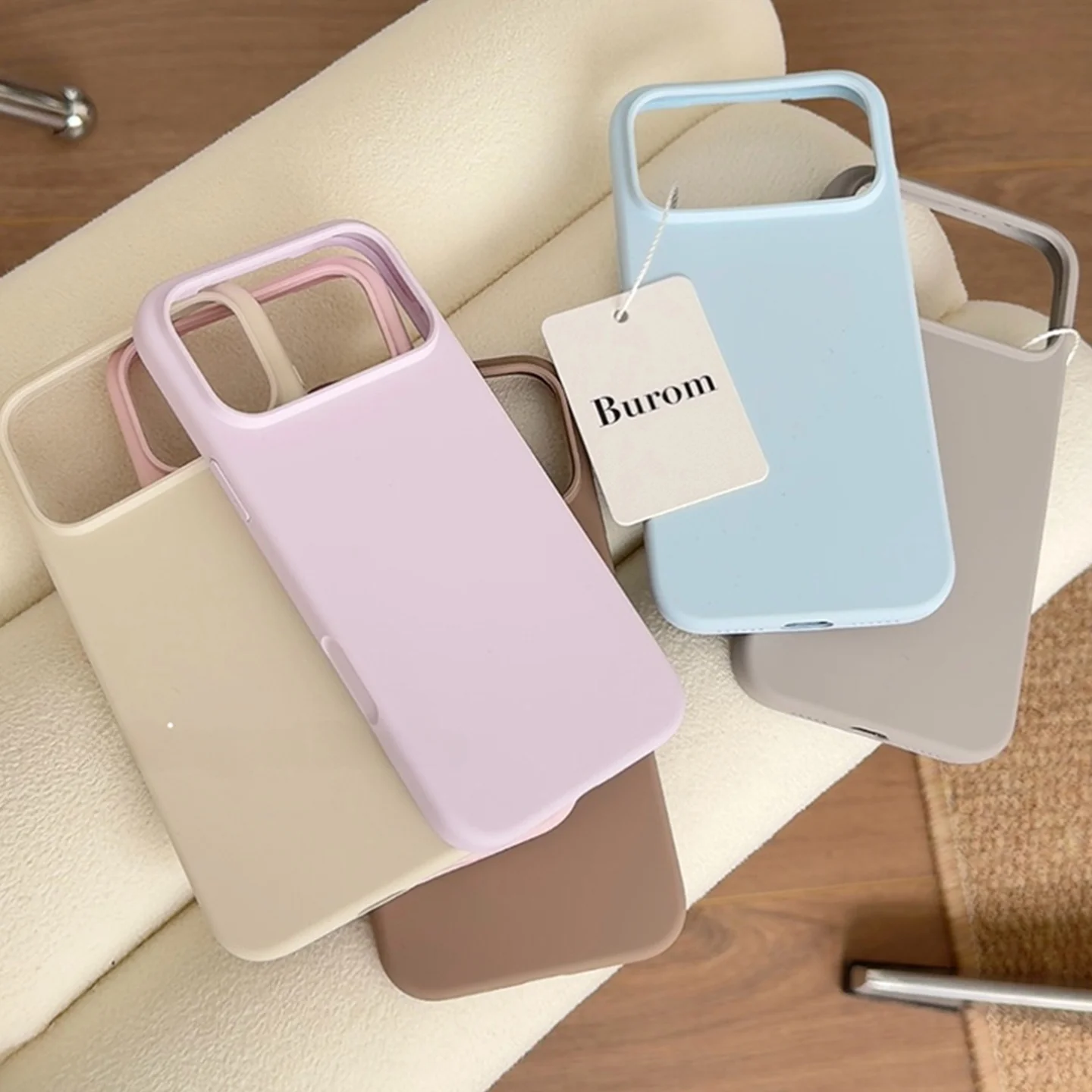 シリコンスマホケースは通気性と見た目で選ぶべき？シンプルなデザインが日常を彩る理由