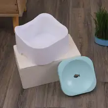 猫犬兼用 浮き水飲み器【防転倒・水が飛び散りにくい・首に優しい設計】