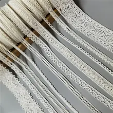 幅広のコットンレース花模様生地【ハンドメイド・DIY・カーテン用】