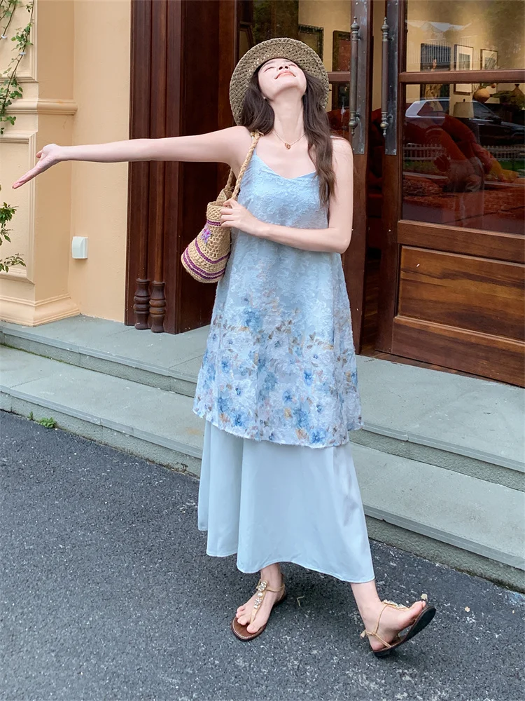 水色のキャミソールワンピをどう選ぶ？法式リラックススタイルの心地よさを体感する
