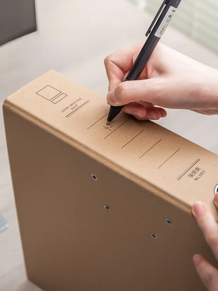 A4用ダブルホールファイルを選ぶべき理由は？牛革素材が文書整理をもっと美しくする