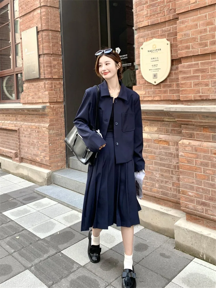 制服風コーデの着こなし方ってどうすればいいの？厳選4選で実際の生活シーンに合わせた提案