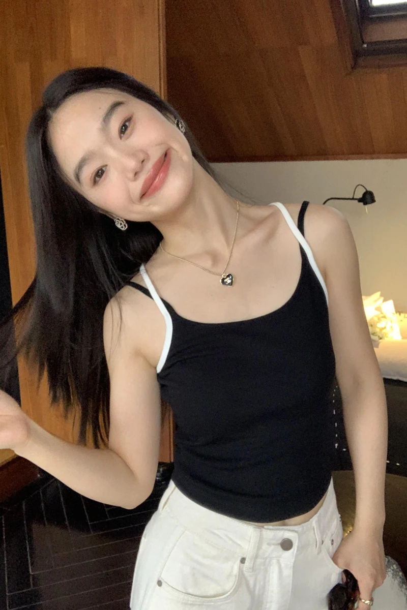 バイカラーのキャミソール【女性用・背中魅せ・インナー・外出着】
