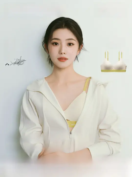Bananain 美しい背中が魅力の三角カップブラジャー【ノンワイヤー・極上の柔らかさ・フランススタイル】
