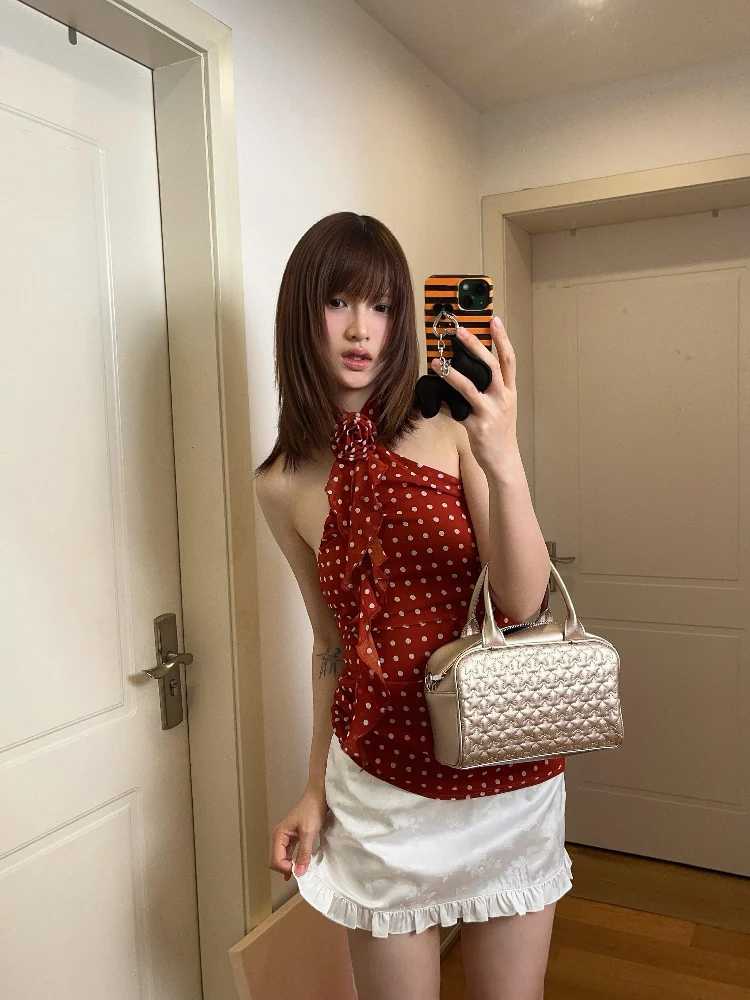1枚でもオシャレにしたい10代女性に、夏の1枚で華やかに！白いレースフレアスカートの選び方とは？