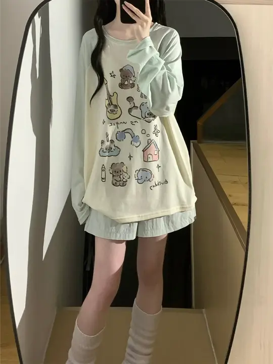 カラフルなプリントの長袖Tシャツ【コントラストデザイン・可愛いアートスタイル・重ね着対応】（セットアップ対応）