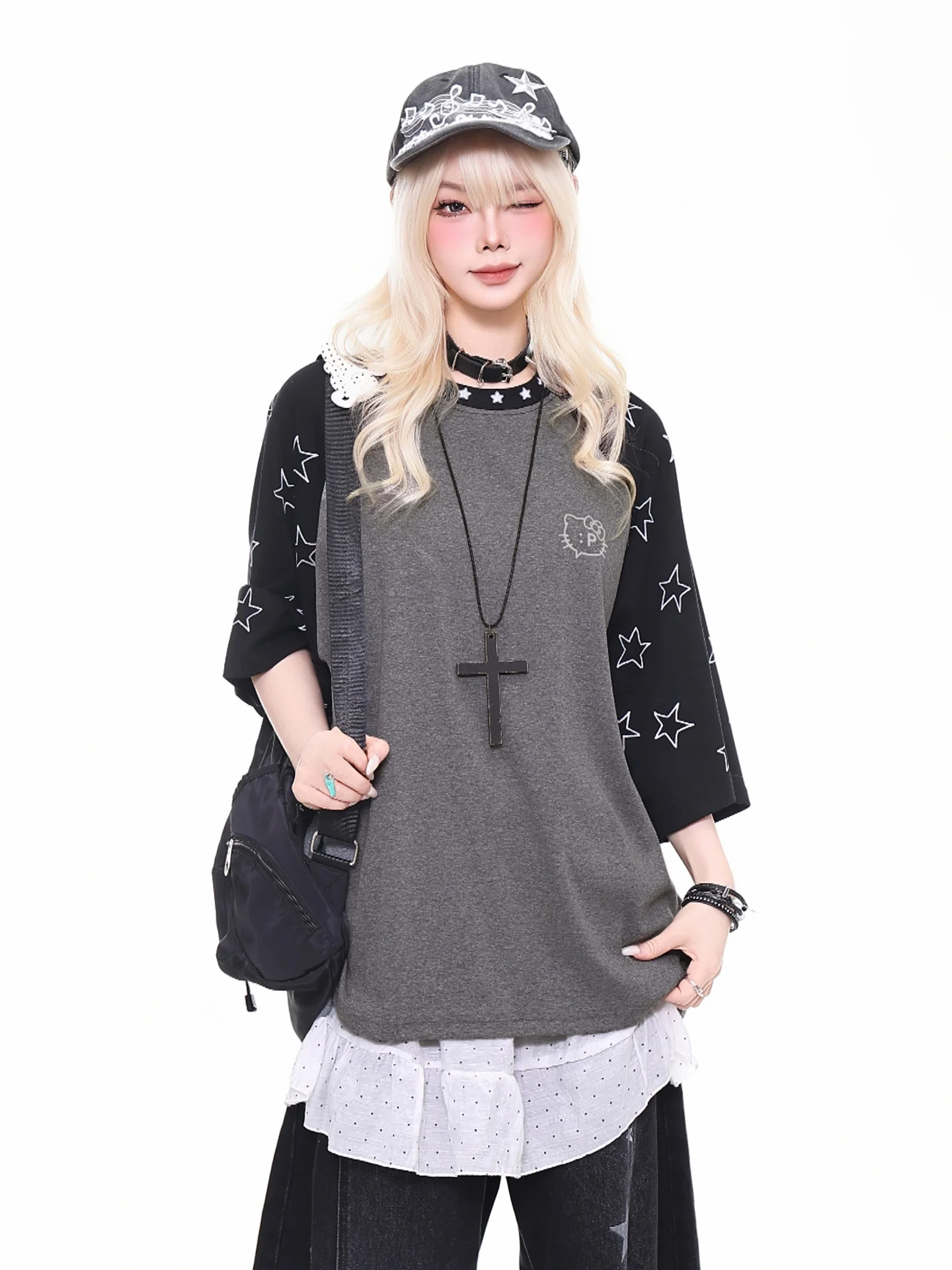 色褪せたTシャツは本当にダメなのか？ビンテージ風のラグラン袖Tシャツが持つ、意外な魅力とは