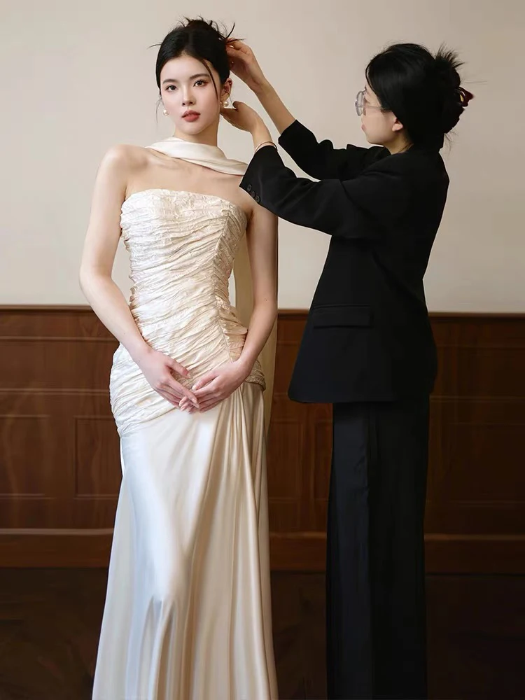 面接用の礼服は、本当に「ドレス」が最適なのか？