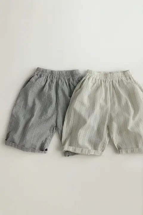 夏用子供用ストライプ柄ワイドパンツ【男女兼用・軽量・九分丈】