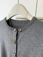 短丈ニットカーディガン【薄手ウール・秋用・軽量】