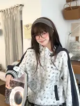 アメリカンスタイル 星柄 フード付きカジュアルパーカー【短丈・女性用・ゆったり】
