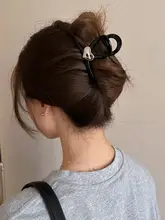 金属製ハート型ブラックヘアクリップ【中型・シャーククリップ】
