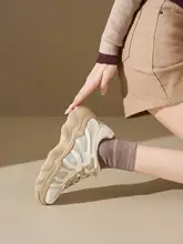 厚底タイプの女性用スニーカー【通気性メッシュ・アウトドア用・カジュアルデザイン】