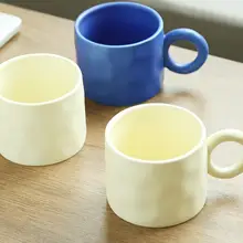 手捏模様の大容量マグカップ【クラインブルー・陶器製・コーヒーカップ】
