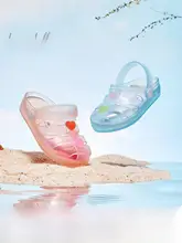 女の子用 透明なビーチサンダル【極上の柔らかさ・ジュエルデザイン・夏用】（セットアップ対応）