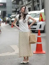 杏色フラワープリントのハイウエストスカート【フリル付き・春用・中丈】
