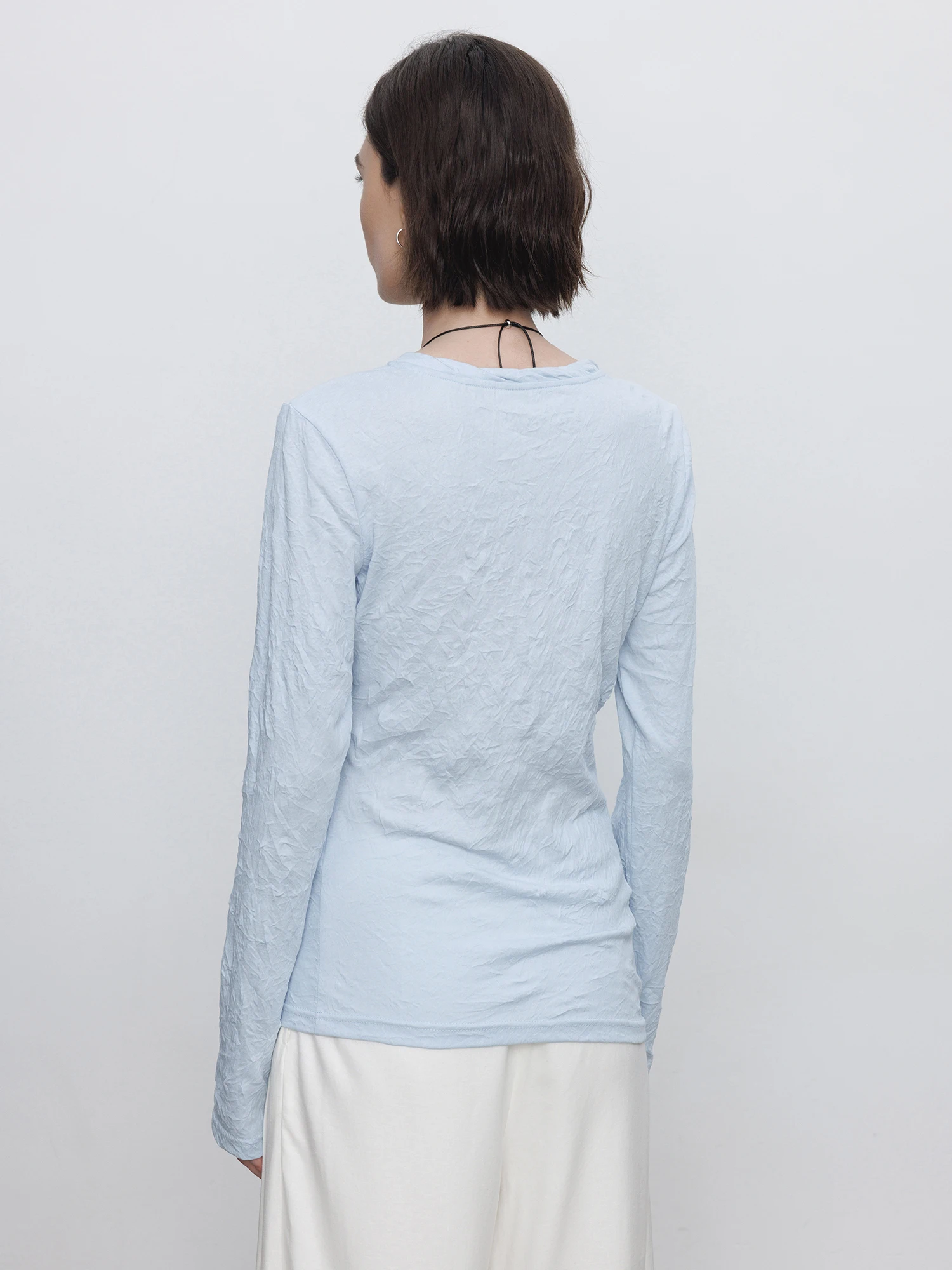 伸びるTシャツは本当に伸びるの？その仕組みと選び方を徹底解説