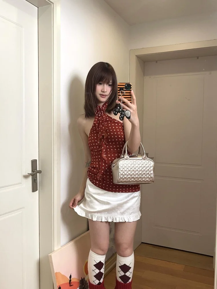 1枚でもオシャレにしたい10代女性に、夏の1枚で華やかに！白いレースフレアスカートの選び方とは？