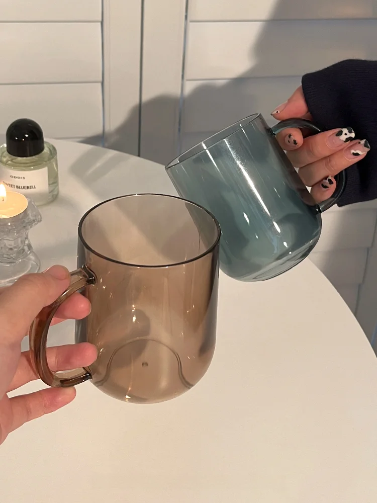 揃えるミニマリスト部屋づくりアイテム | 失敗しない選び方と空間のバランス