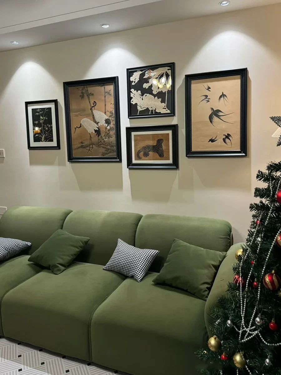 部屋に飾るアートの選び方とおすすめ3選：シンプルなデザインから高級感まで