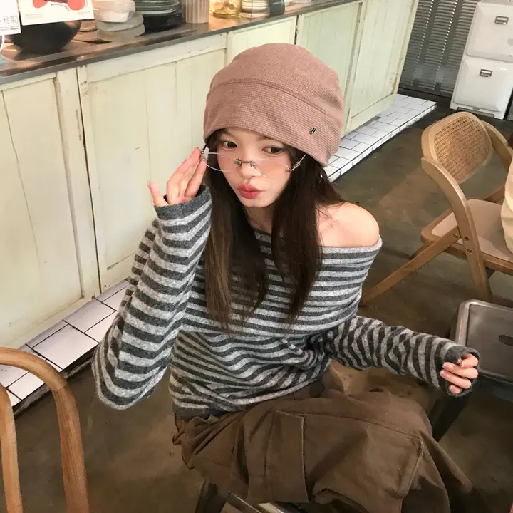 可愛らしいデザインのゆったりした帽子【女性用・顔を小さく見せる・カジュアル】（セットアップ対応）
