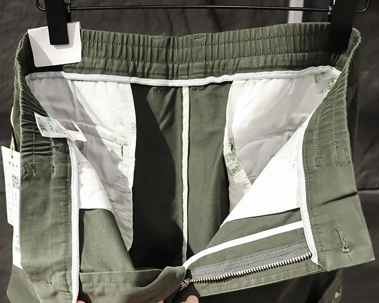 カーゴパンツ メンズ コーデ 完全ガイド｜通勤・日常で失敗しない着こなし