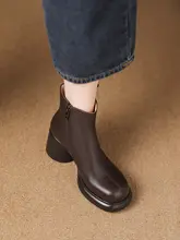 鹿と  森の本革厚底太ヒールショートブーツ