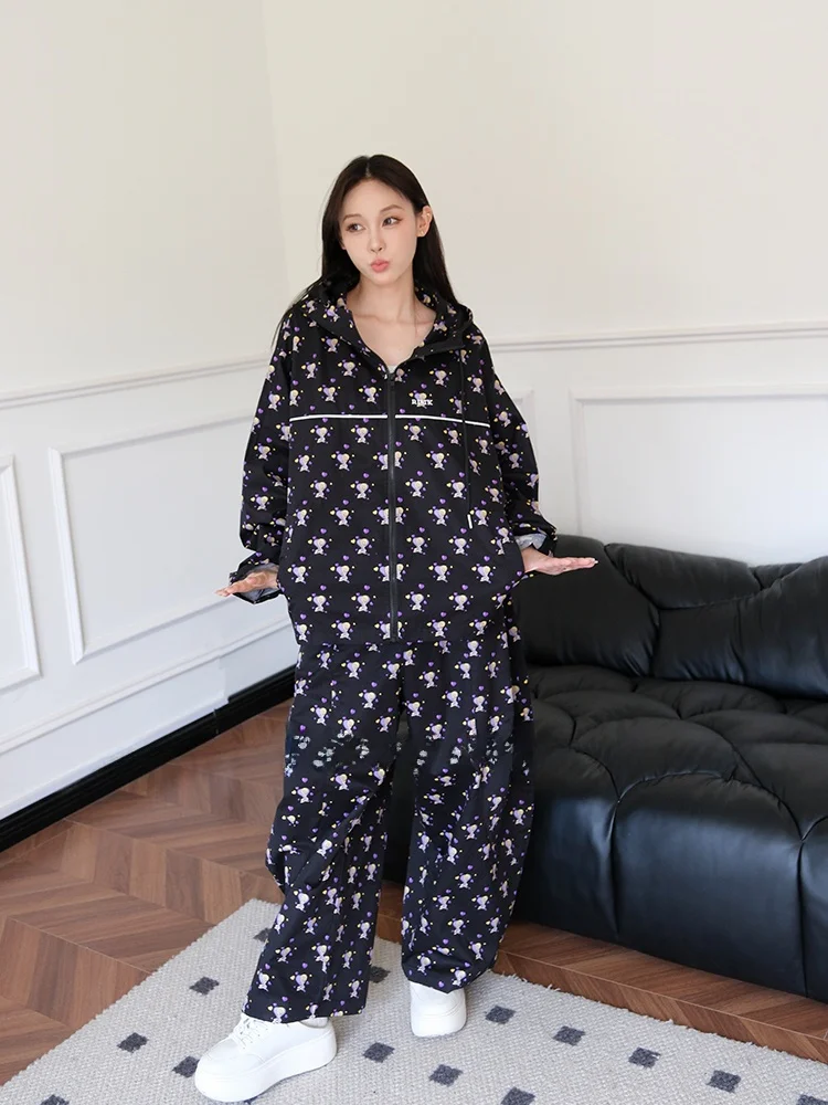 秋冬向け ワイルドガールプリントのバルーンパンツ【広がるシルエット】のコーデ使い方と実際のフィット感