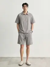 軽量なアイスシルク素材のグレー運動着【メンズ・ショートスリーブシャツ・ショートパンツ】（セットアップ対応）