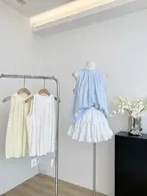 女性用 スイートデザインのノースリーブトップス【無地・ラウンドネック・肩出し・フレアシルエット】