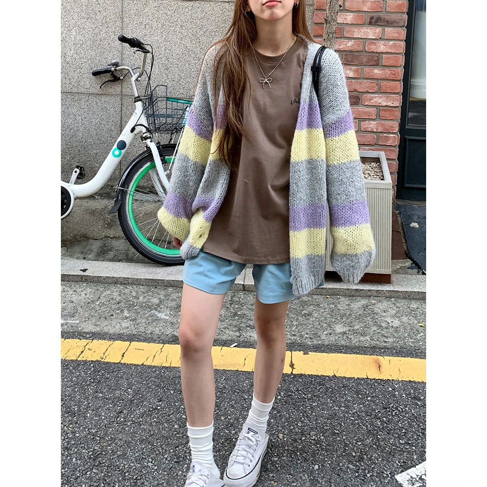 20代後半の通勤スタイルに欠かせない、カジュアルで洗練されたショートパンツは？