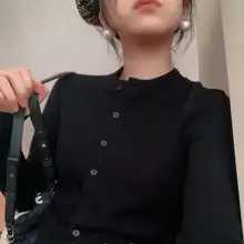 秋冬用 メリノウールカーディガン【プラムカラー・長袖・丸首・タイトフィット】