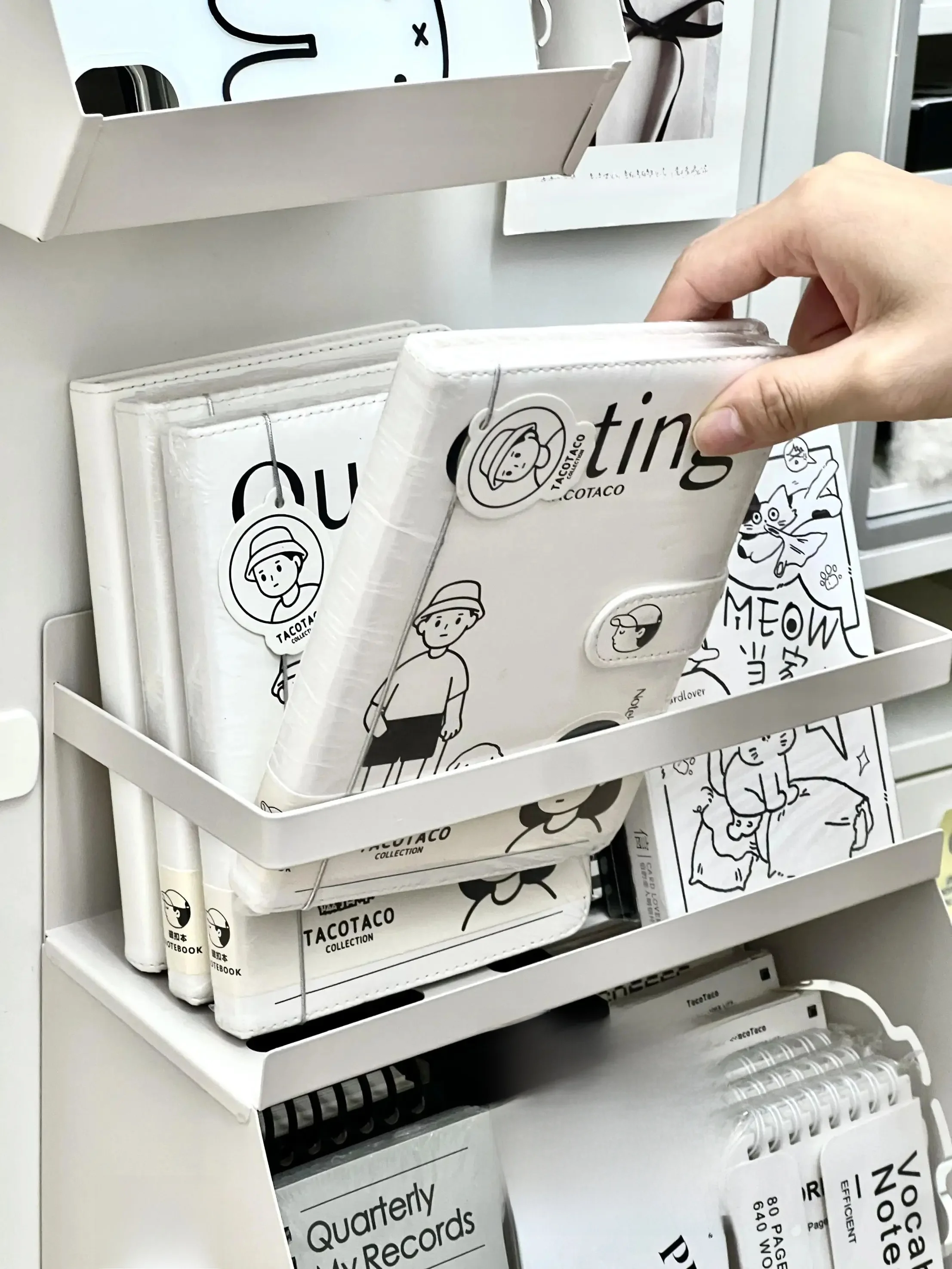 壁掛け書類入れをどう選ぶ？デザインと機能のバランスが鍵になる