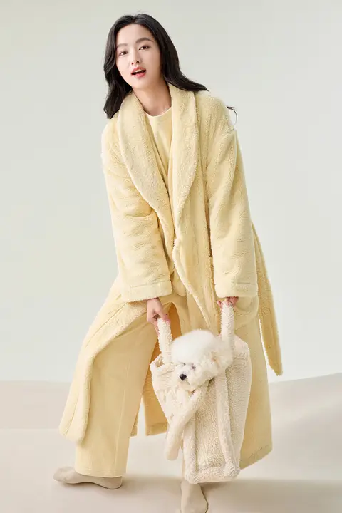 極上の柔らかさのロング珊瑚絨ルームウェア【冬季用・女性用・厚手】