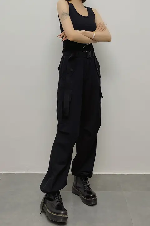 ブラック ヴィンテージ風 ワークパンツ【レディース・ハイウエスト・直筒・ルーズフィット・薄手】