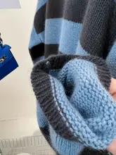 青ストライプのカラーニットセーター【秋冬用・厚手・ラフスタイル・コートのインナーに最適】