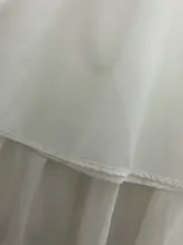 白色のラッフルレース付きハイウエストAラインスカート【女性用・スタイルアップ・小柄向け】