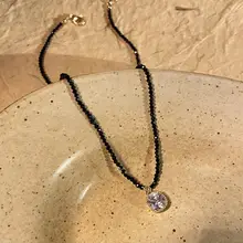 黒色水晶ビーズの角砂糖風ネックレス【ゴージャスなデザイン・デコルテに映える】