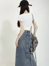 レトロデザインのデニムタイトスカート【ハイウエスト・Aライン・中丈・梨型体型にフィット】