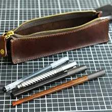 手作りの植鞣し牛革ペンケース【レトロデザイン・文房具収納】