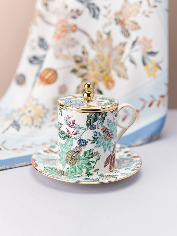 陶製マグカップと桑蚕丝ハンカチのギフトセット：誕生日プレゼントに最適な特別デザイン