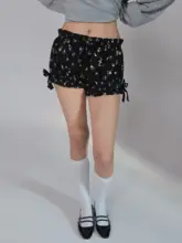 ブラックイギリス風花柄バタフライリボン付きハイウエス トショートパンツ【初秋用・カジュアル】（セットアップ対応）