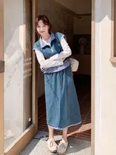 流行のデニムベストとスカートのコーディネート【カジュアル・女性用・春秋用】（セットアップ対応）