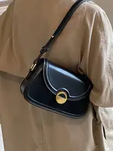 春にぴったり！シンプルなカラーのショルダーバッグ【斜め掛け・小型・高級感】
